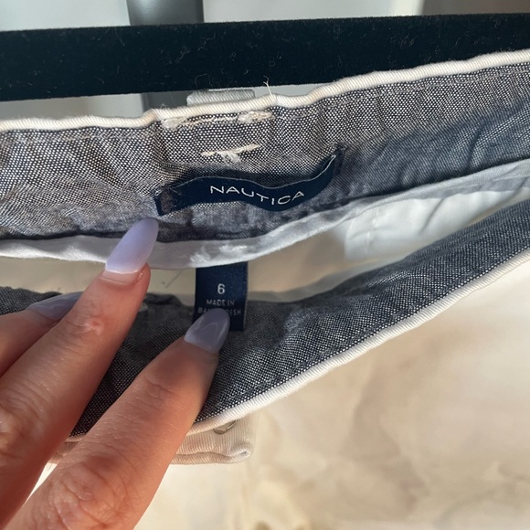 White Nautica Shorts - Picture 2 of 3